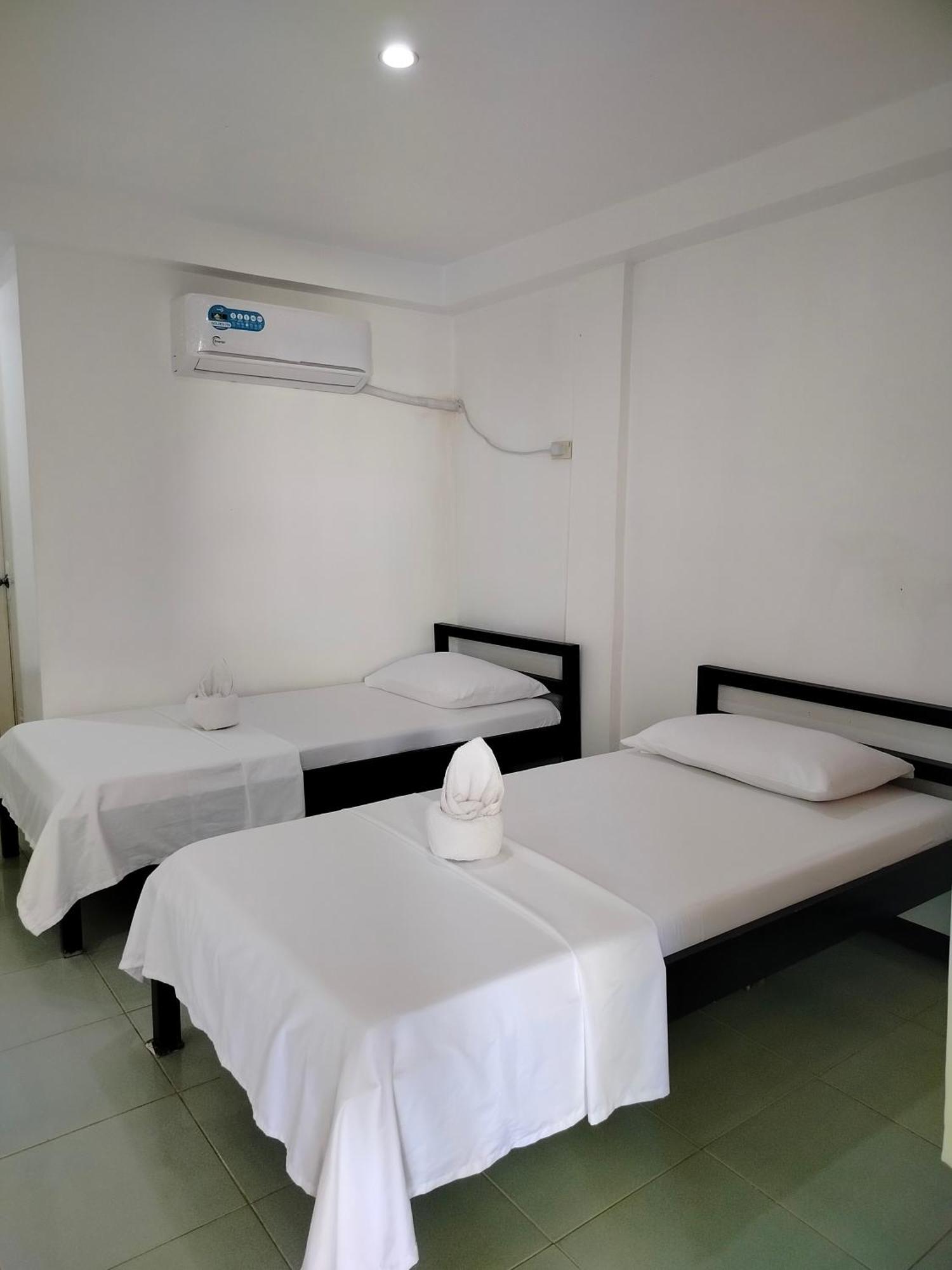 Lang2 Place Coron Exterior foto