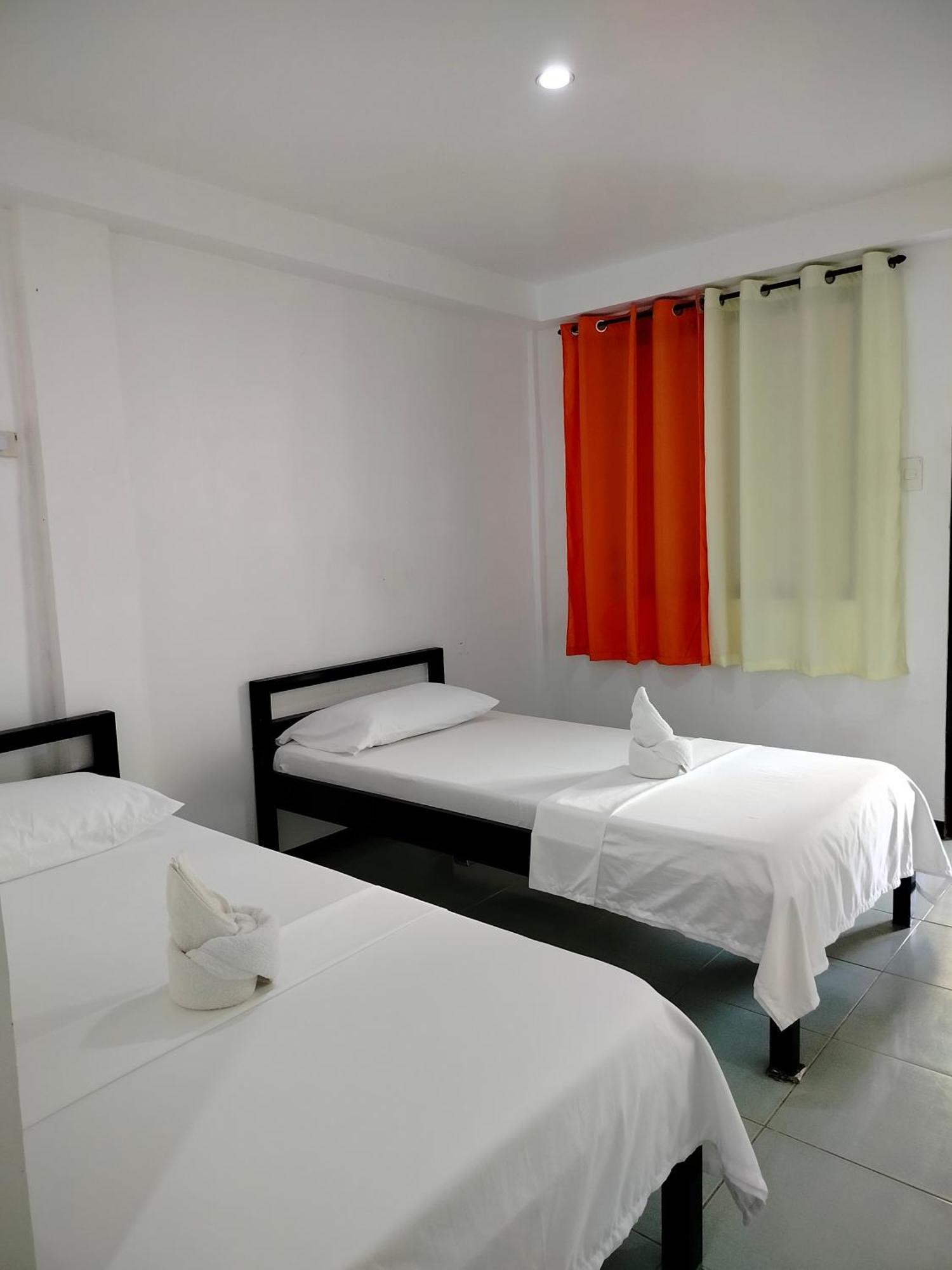 Lang2 Place Coron Exterior foto